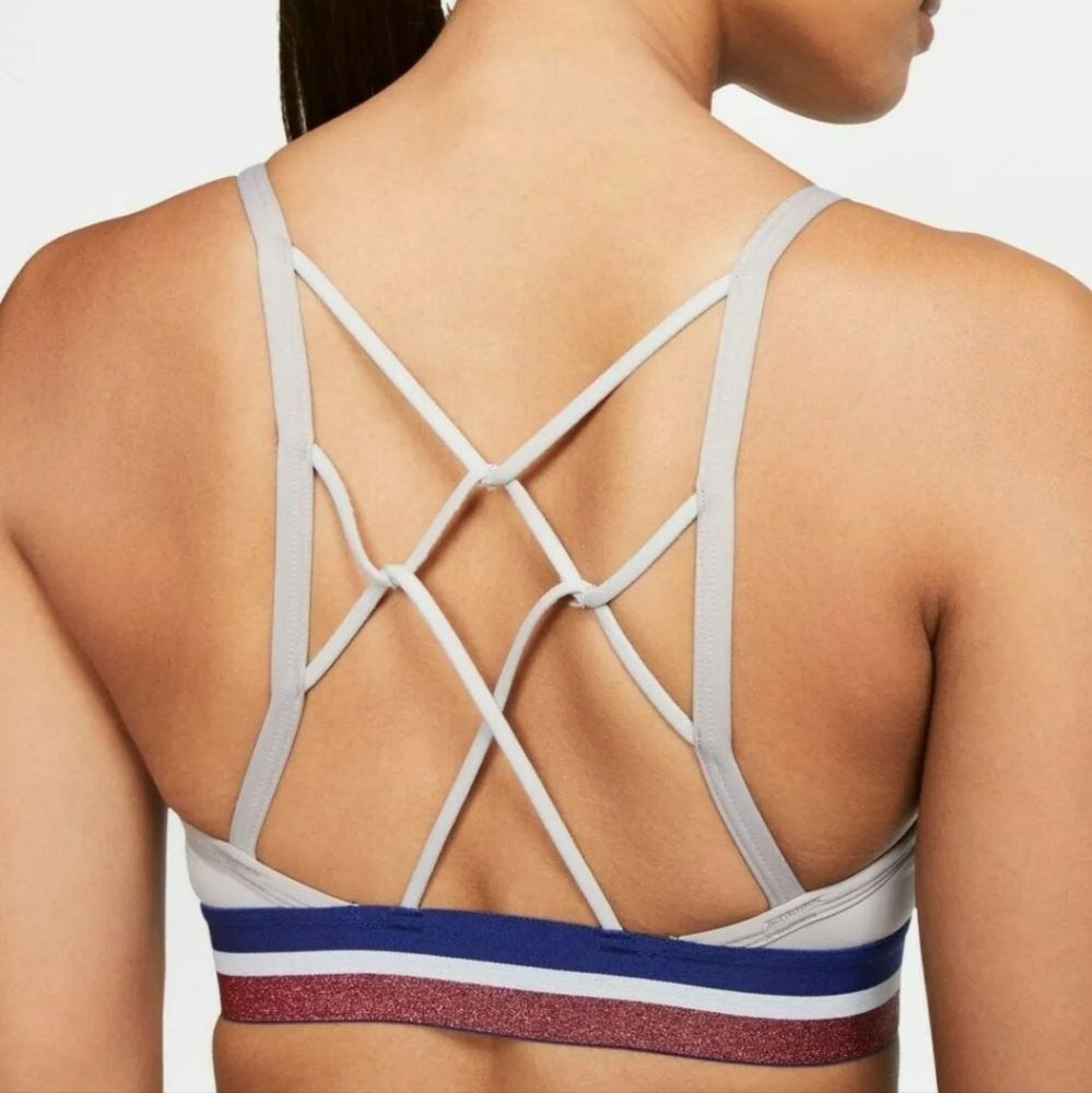 Nike Women's Slam Dunk Indy Light Support Sports Bra - Picture 2 of 5
